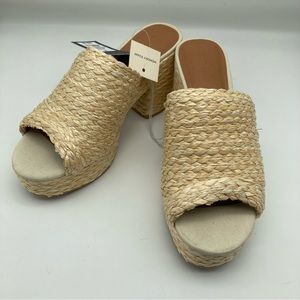 Universal Thread Nessa women’s platform sandals beige 10